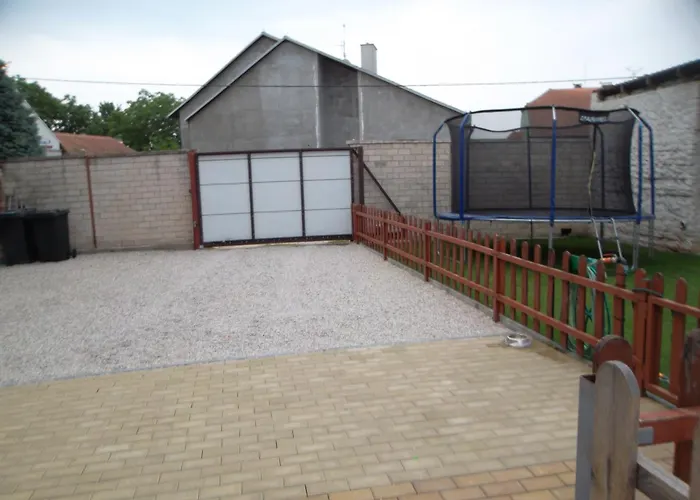 Ubytovani U Maminky Landhuis *